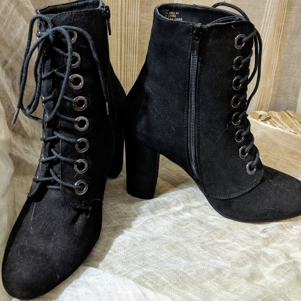 Retro Black Bootie